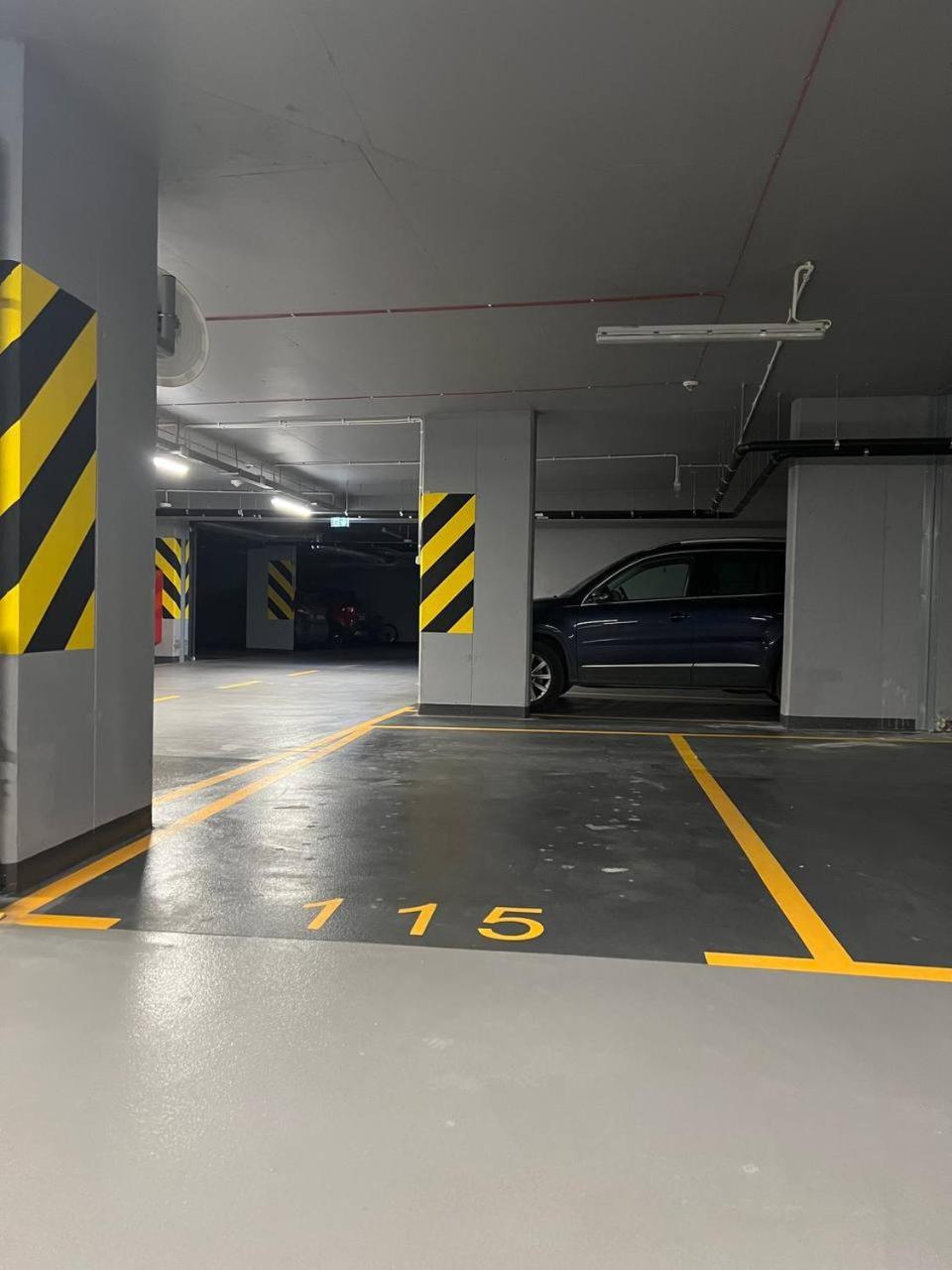 Lumina Apartment With Parking Near Muzeum Powstania 华沙 外观 照片