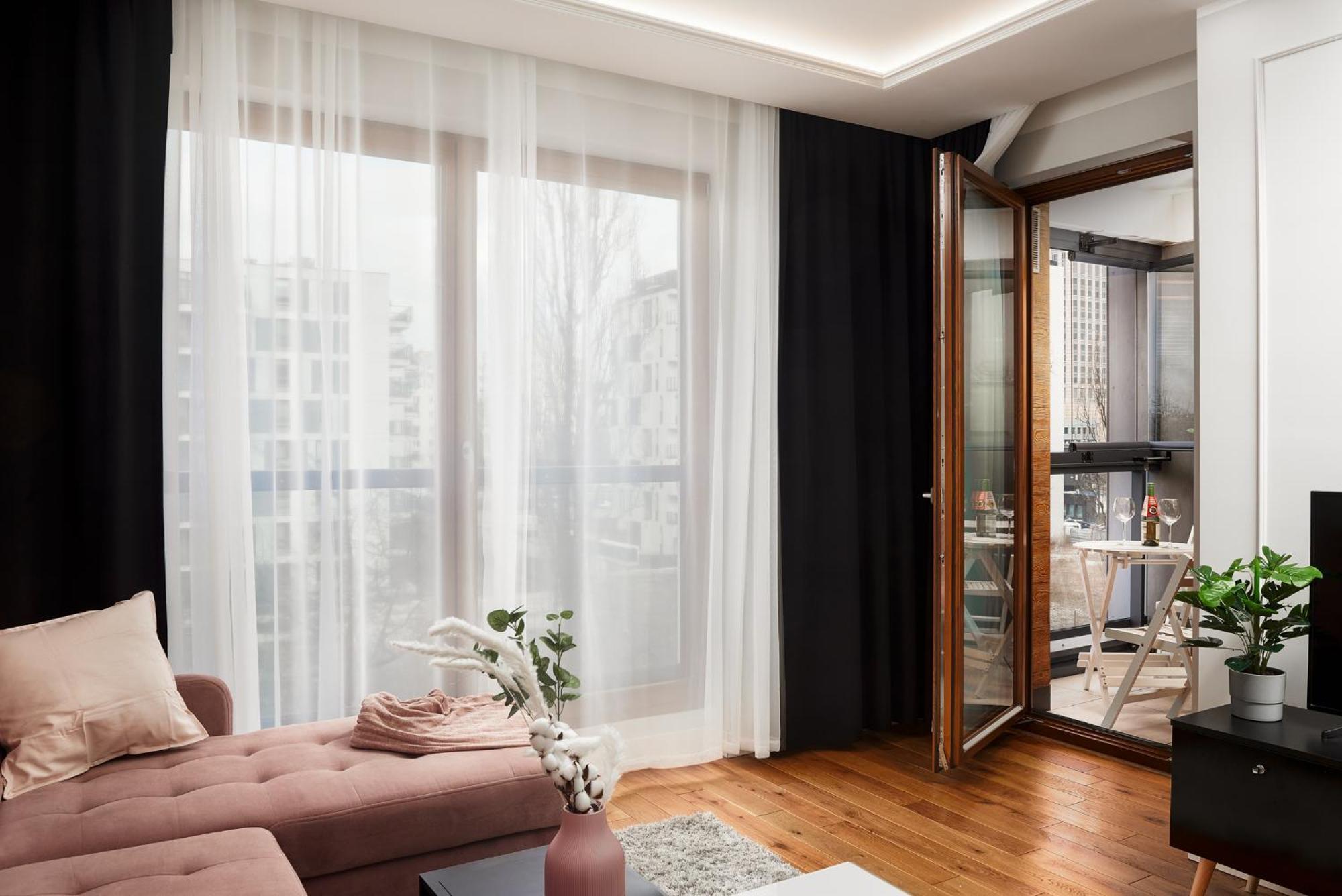 Lumina Apartment With Parking Near Muzeum Powstania 华沙 外观 照片