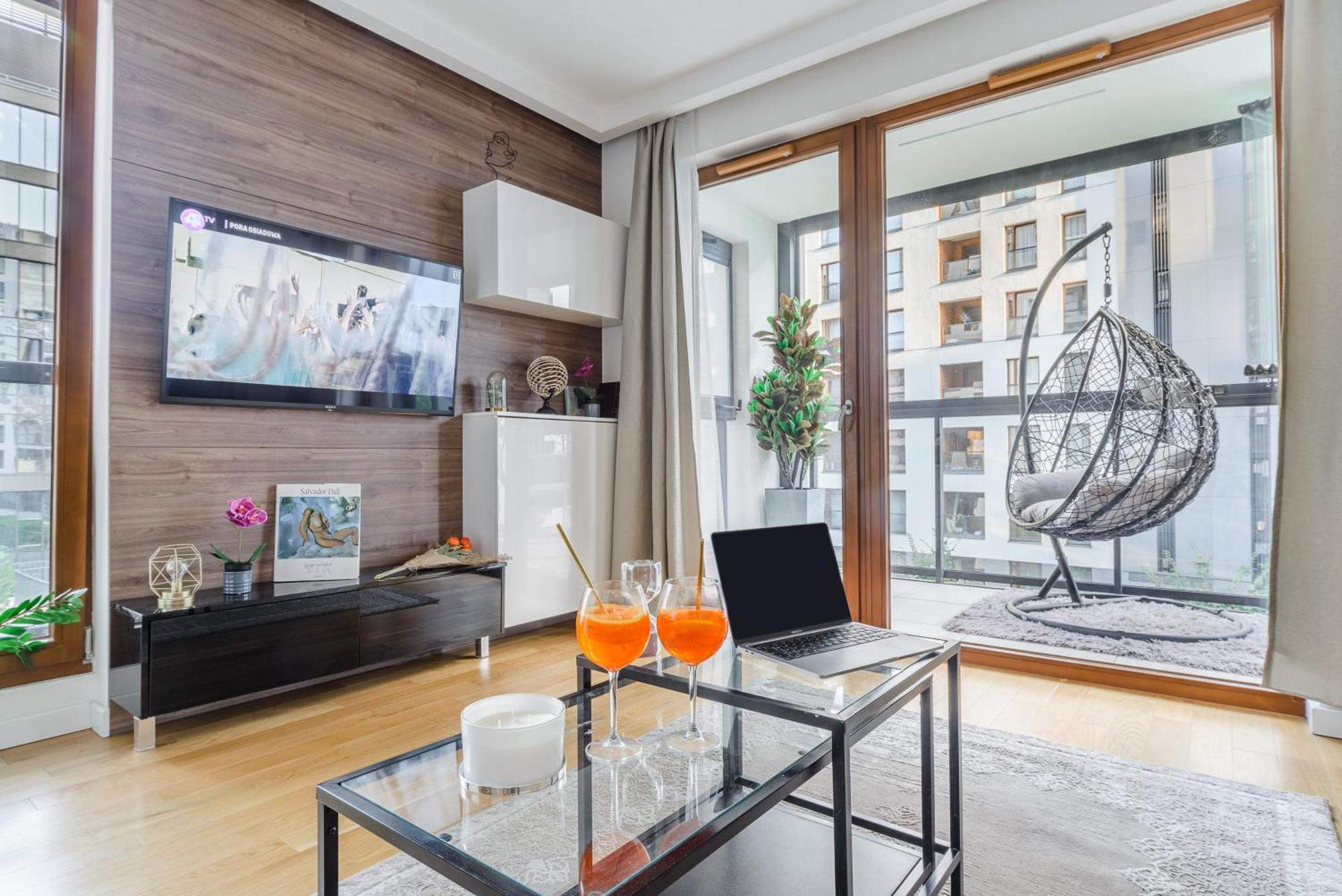 Lumina Apartment With Parking Near Muzeum Powstania 华沙 外观 照片