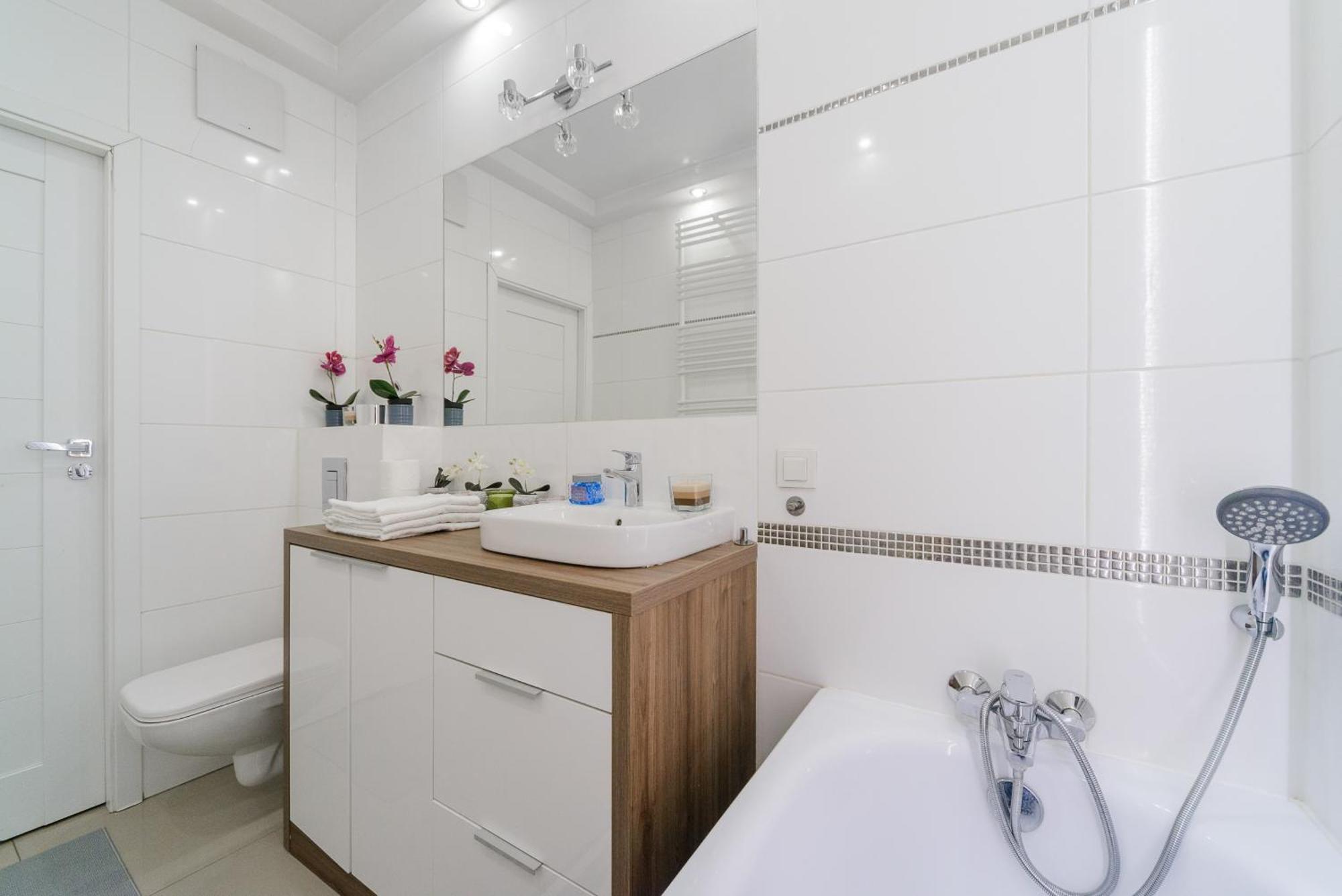 Lumina Apartment With Parking Near Muzeum Powstania 华沙 外观 照片